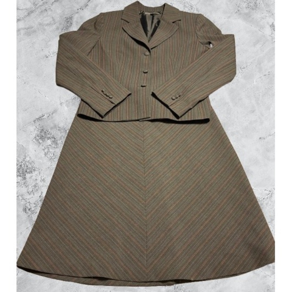 Antonio Melani Grey Pinstripe Skirt Suit Set Blazer 8 Skirt 6 Professional